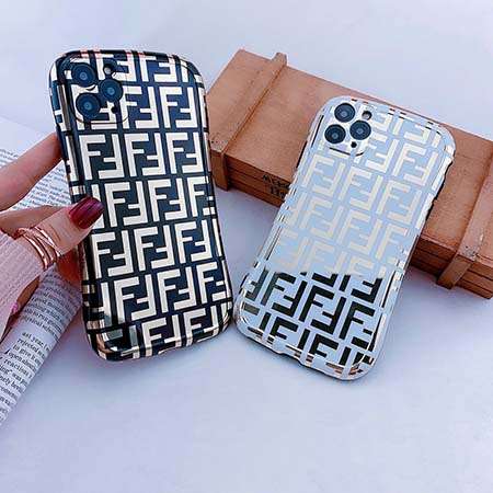フェンディ Fendi かっこいいiPhone12/12proケース 手触り良い 定番ロゴ キラキラ iphone11/11proケース 女性愛用 四角保護  おしゃれ シンプルお洒落  LINEで簡単にご注文可