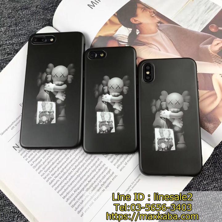 ブランド カウズ iPhoneXRケース