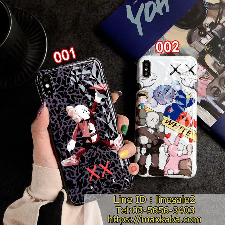 カウズ iPhoneXR/XSケース