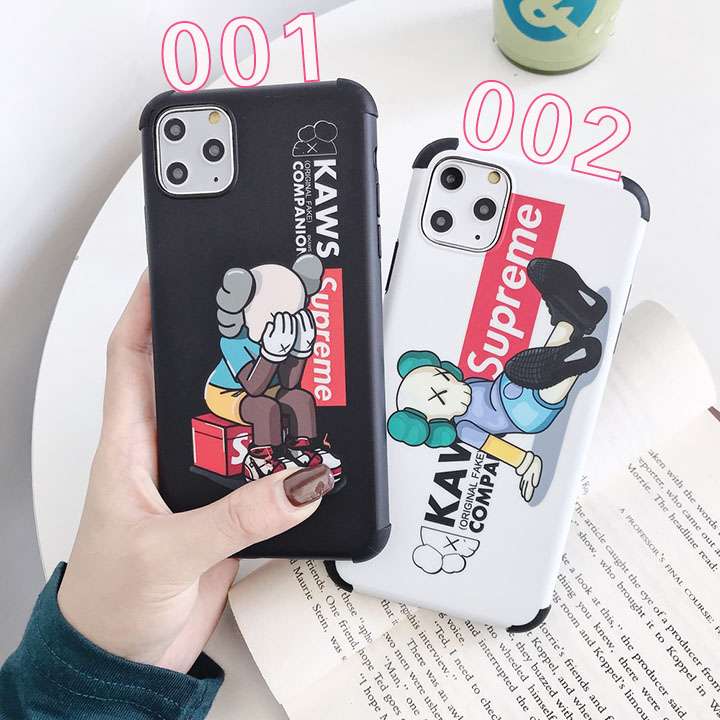 kaws 靴 iphone11pro max case