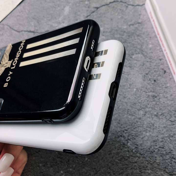 Boy London iPhone11 Pro Max カバー ソフト