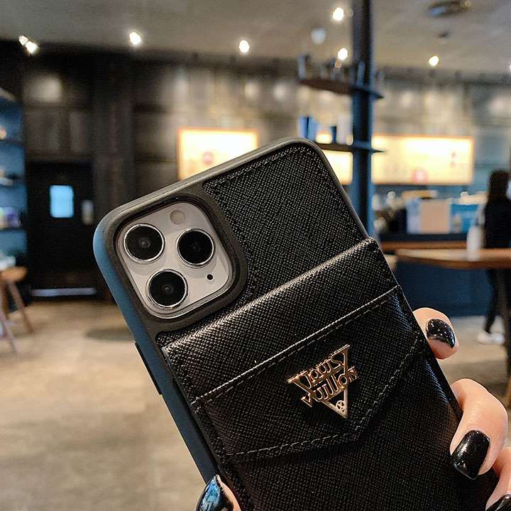 lv アイフォーン8 plus カード収納 カバー