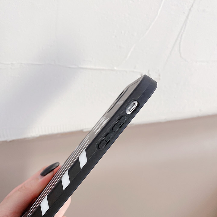 オフホワイト iphone12ケース