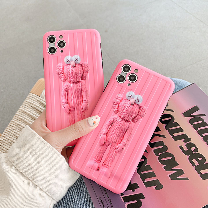 カウズ iphone11promax/11pro/11 スマホケース