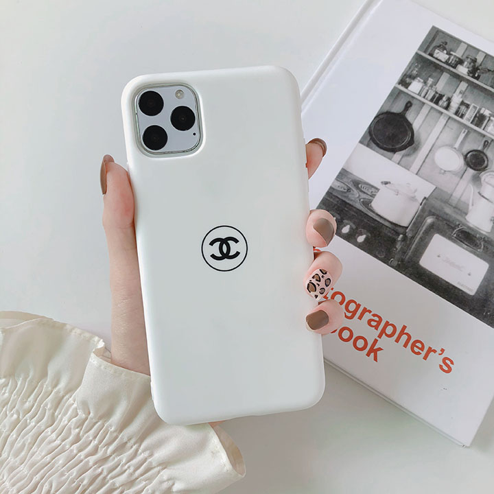 アイフォーンxr/xs/xs max Chanel携帯ケースロゴ付き